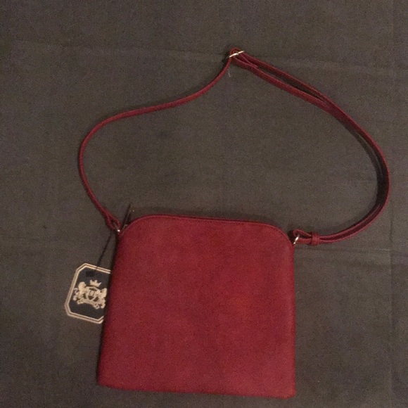 NWT red crossbody purse - Picture 2 of 3